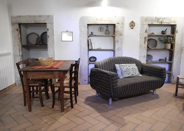 Le Della Posta Daire Santo Stefano Di Sessanio